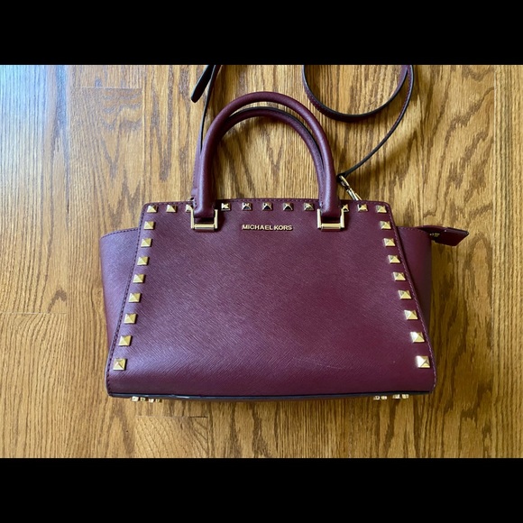 Michael Kors Studded Selma Medium Maroon Handbag - Picture 3 of 7
